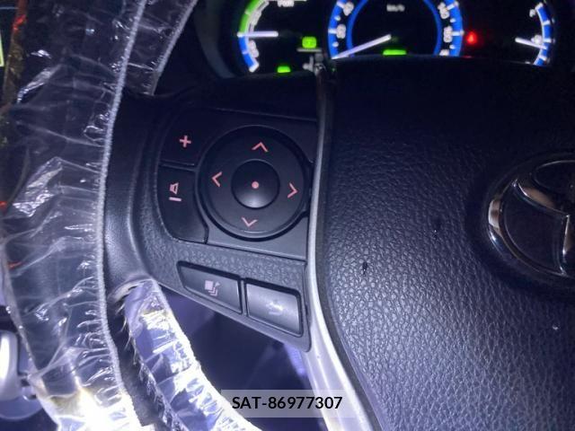 Toyota VOXY HYBRID 2016-02 8851071-18