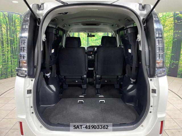 Toyota VOXY HYBRID 2015-09 8851067-10