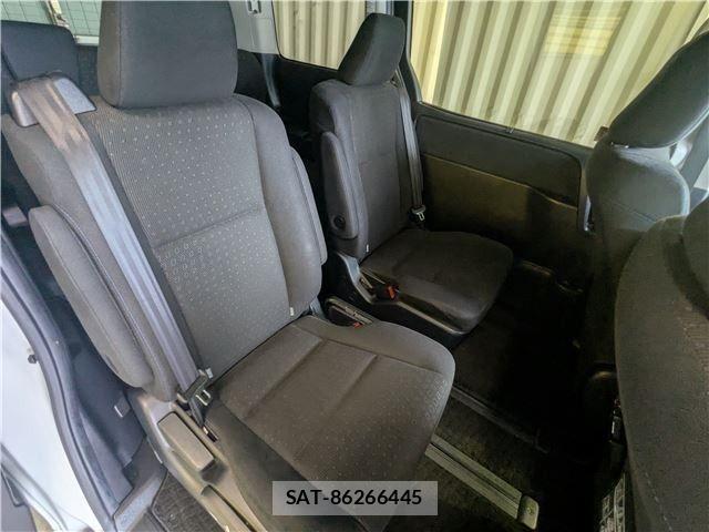 Toyota VOXY HYBRID 2015-09 8851074-11