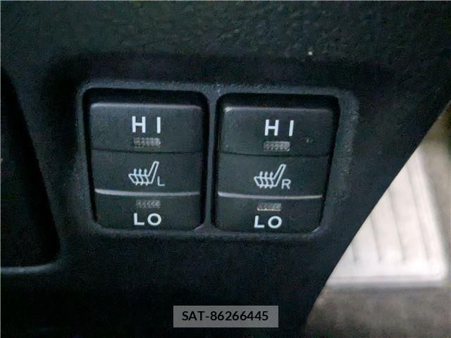 Toyota VOXY HYBRID 2015-09 8851074-22