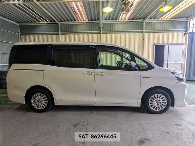 Toyota VOXY HYBRID 2015-09 8851074-5