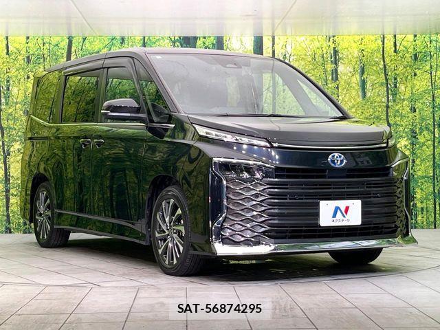 Toyota VOXY HYBRID 2023-06 8851064-15