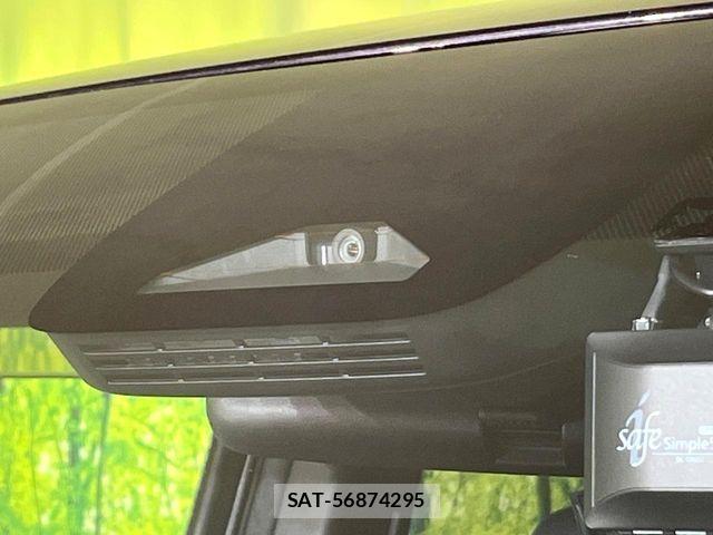 Toyota VOXY HYBRID 2023-06 8851064-5