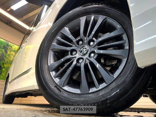 Toyota VOXY HYBRID 2025-07 8851062-12