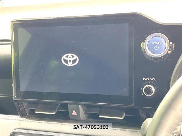 Toyota VOXY HYBRID 2023-02 8851065-3