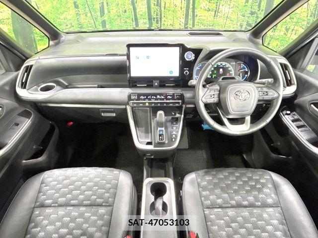 Toyota VOXY HYBRID 2023-02 8851065-7