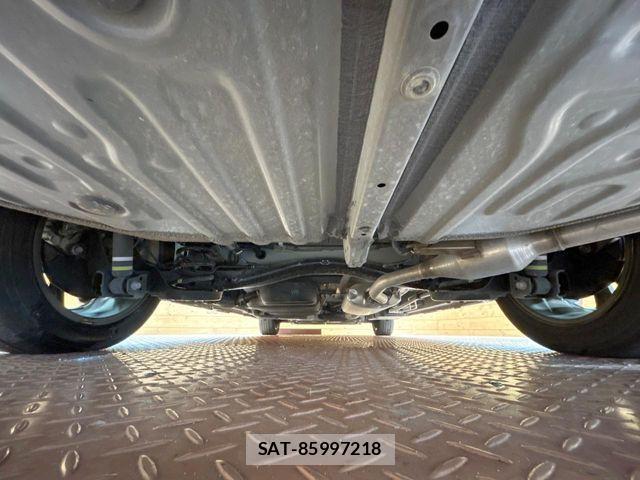 Toyota VOXY HYBRID 2023-11 8851060-19