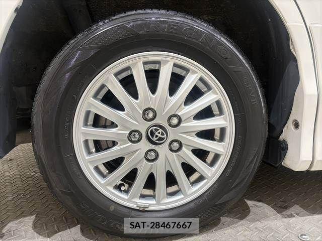 Toyota VOXY HYBRID 2015-07 8851070-14