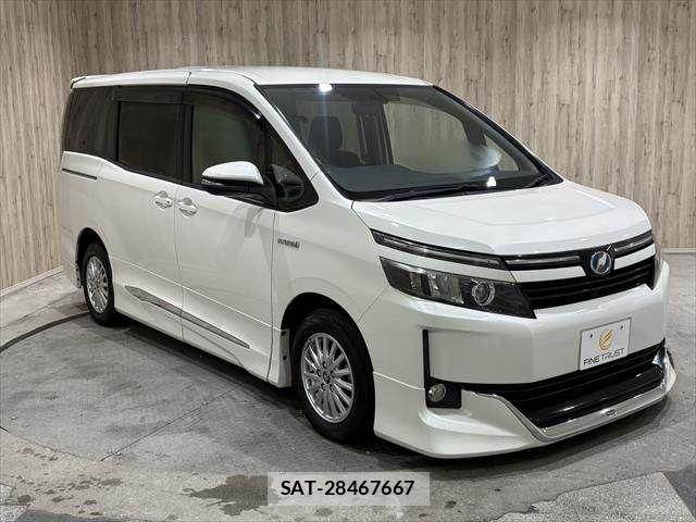 Toyota VOXY HYBRID 2015-07 8851070-16