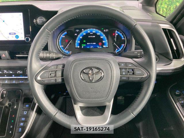 Toyota VOXY HYBRID 2024-08 8872386-11