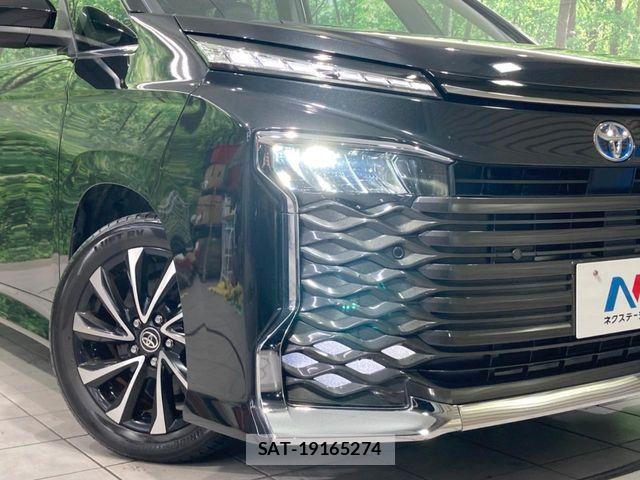 Toyota VOXY HYBRID 2024-08 8872386-12