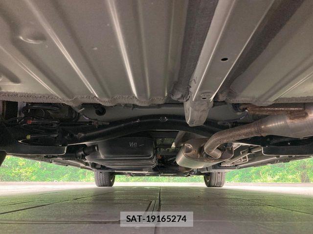 Toyota VOXY HYBRID 2024-08 8872386-18