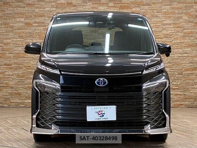 Toyota VOXY HYBRID 2022-03 8872387-14