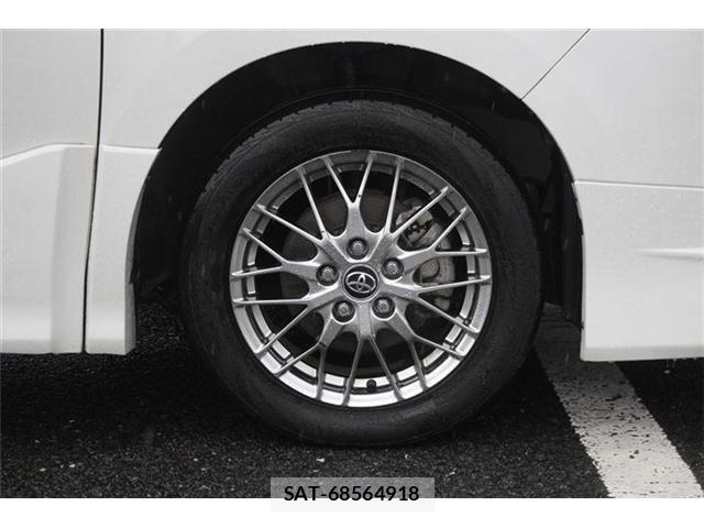 Toyota VOXY HYBRID 2017-09 8872393-10