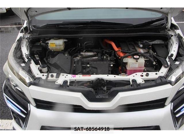 Toyota VOXY HYBRID 2017-09 8872393-28