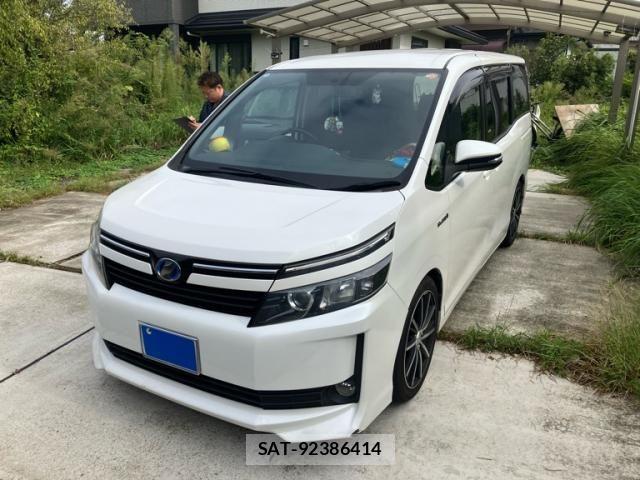 Toyota VOXY HYBRID 2014-09 8872395-0
