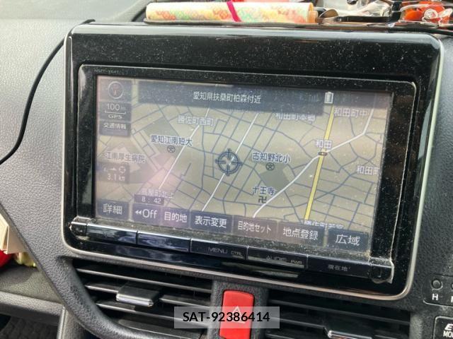 Toyota VOXY HYBRID 2014-09 8872395-18