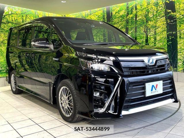 Toyota VOXY HYBRID 2017-09 8872388-16