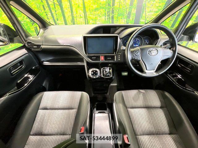 Toyota VOXY HYBRID 2017-09 8872388-1