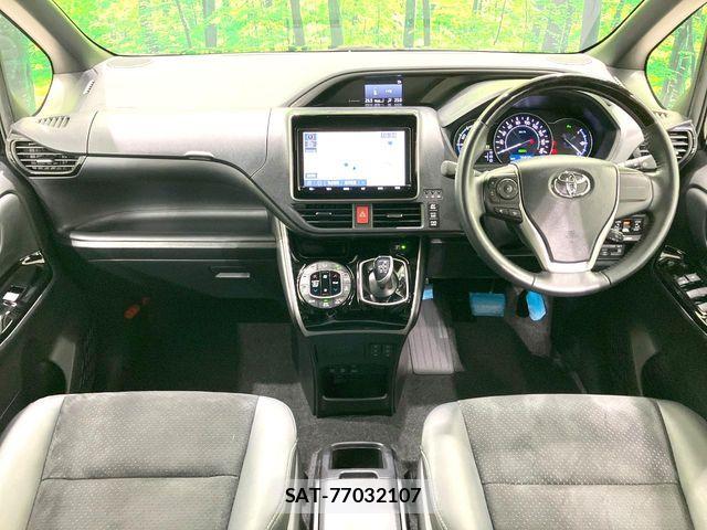 Toyota VOXY HYBRID 2021-08 8872389-1