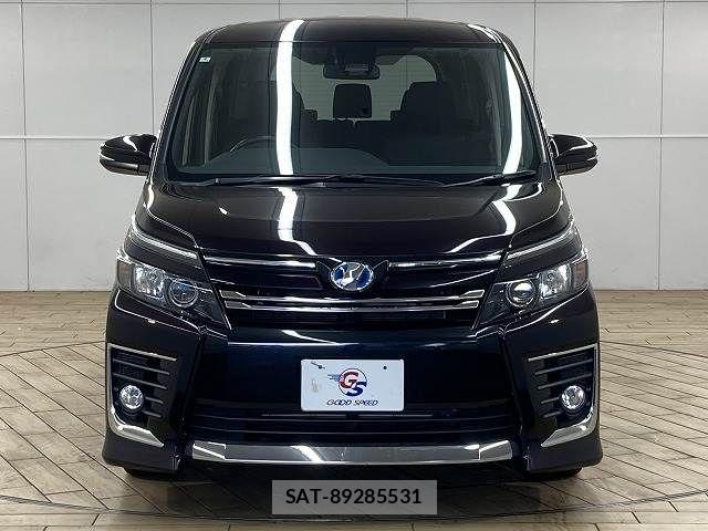 Toyota VOXY HYBRID 2016-04 8872392-14