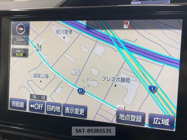 Toyota VOXY HYBRID 2016-04 8872392-2