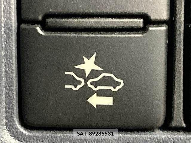 Toyota VOXY HYBRID 2016-04 8872392-4