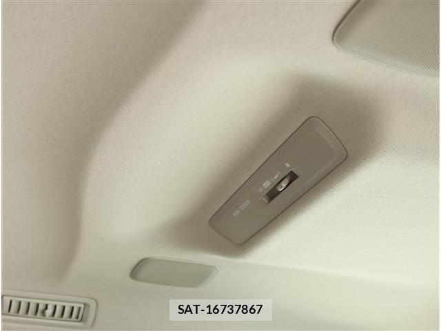 Toyota VOXY HYBRID 2017-03 8872391-10