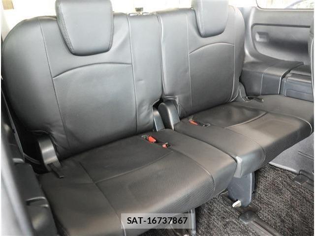 Toyota VOXY HYBRID 2017-03 8872391-13