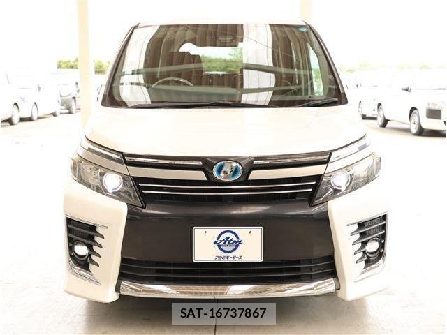 Toyota VOXY HYBRID 2017-03 8872391-19
