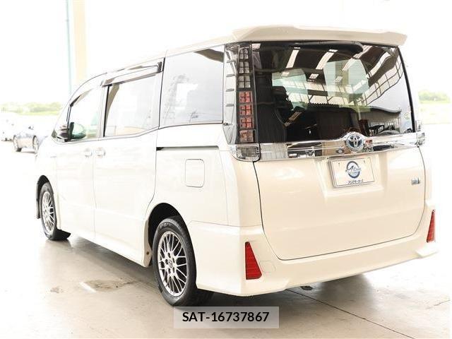 Toyota VOXY HYBRID 2017-03 8872391-22