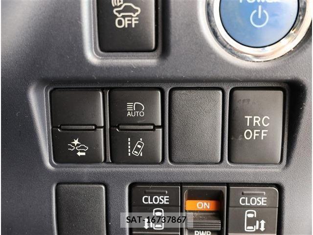Toyota VOXY HYBRID 2017-03 8872391-8