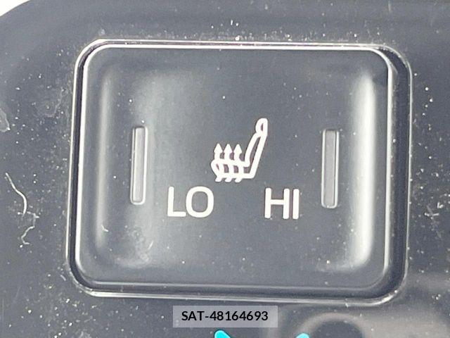 Toyota VOXY HYBRID 2023-10 8872382-7