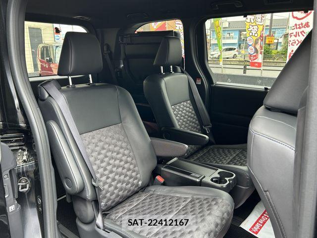 Toyota VOXY HYBRID 2025-03 8872385-15