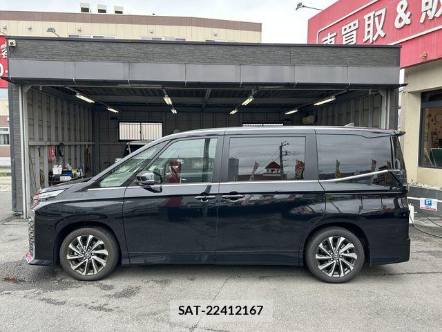 Toyota VOXY HYBRID 2025-03 8872385-7
