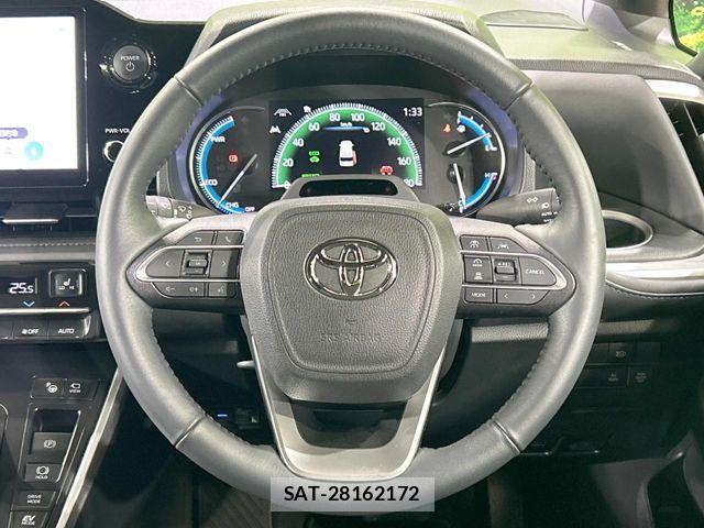 Toyota VOXY HYBRID 2025-04 8872383-10