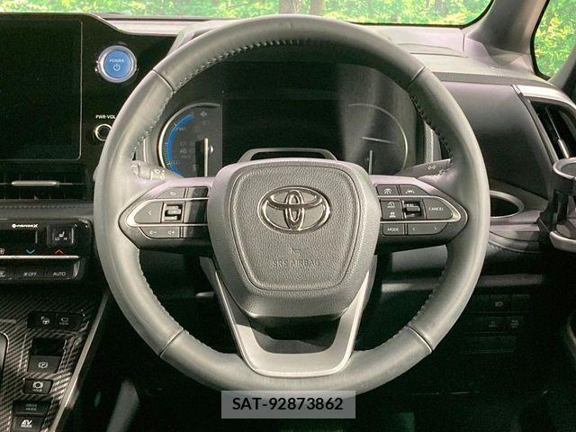 Toyota VOXY HYBRID 2023-07 8872384-11