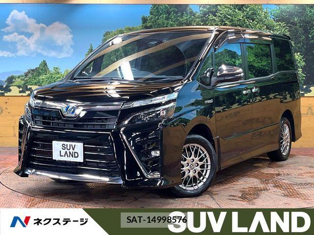 Toyota VOXY HYBRID 2019-08 8882935-0