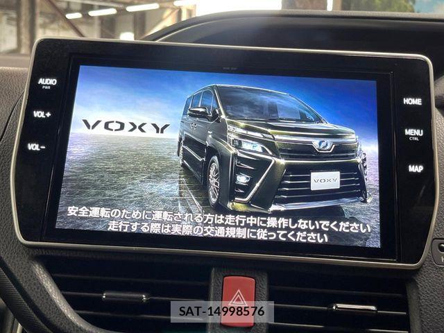 Toyota VOXY HYBRID 2019-08 8882935-3