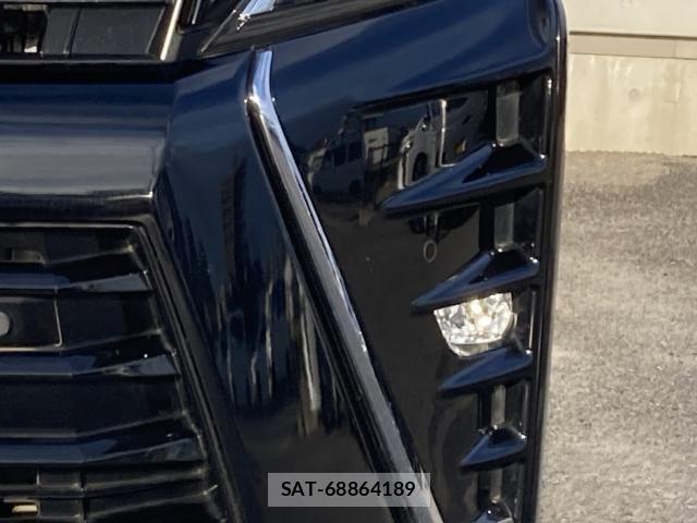 Toyota VOXY HYBRID 2019-07 8882932-10