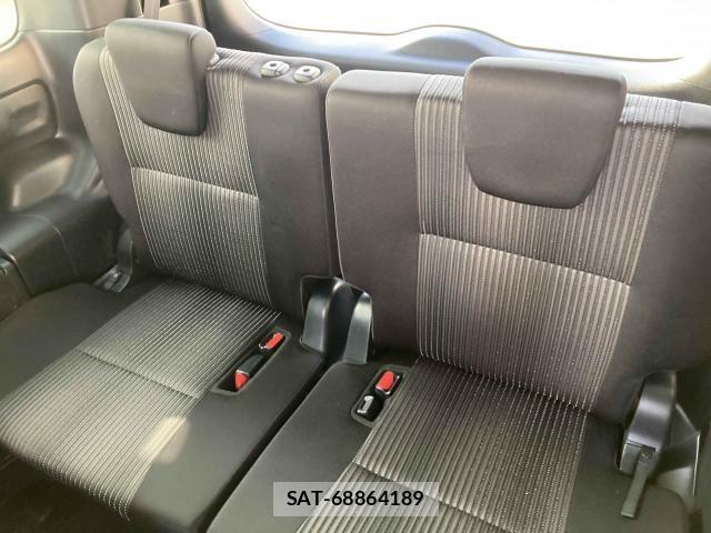 Toyota VOXY HYBRID 2019-07 8882932-27