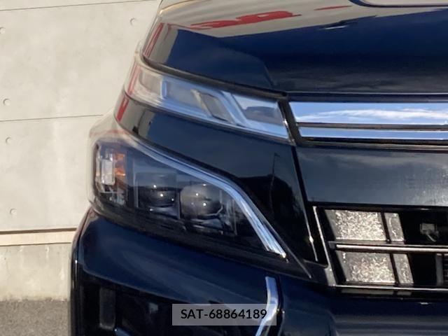 Toyota VOXY HYBRID 2019-07 8882932-7