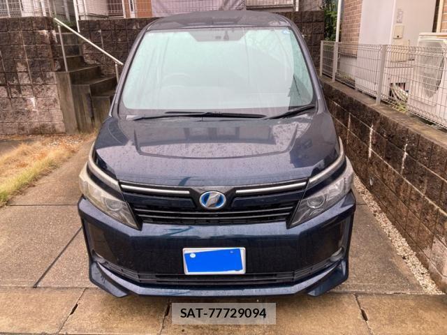 Toyota VOXY HYBRID 2014-04 8882948-0
