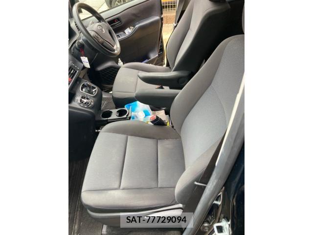 Toyota VOXY HYBRID 2014-04 8882948-15