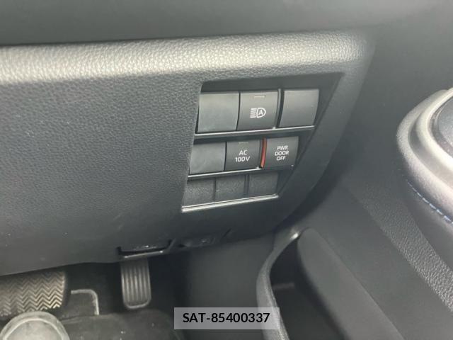 Toyota VOXY HYBRID 2025-02 8882916-14