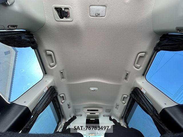 Toyota VOXY HYBRID 2015-11 8882945-21