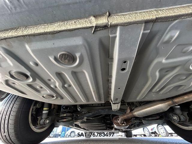 Toyota VOXY HYBRID 2015-11 8882945-25