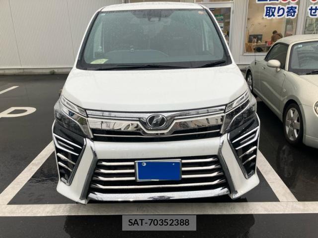 Toyota VOXY HYBRID 2019-11 8882938-1