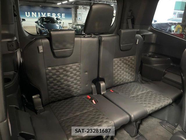 Toyota VOXY HYBRID 2023-03 8882920-9