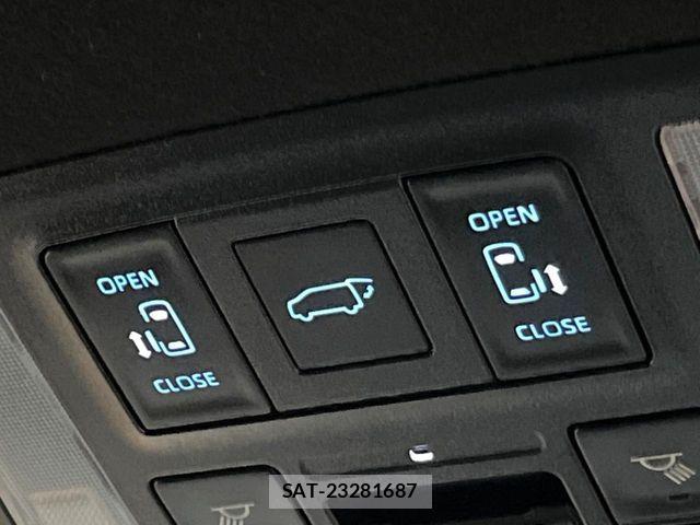 Toyota VOXY HYBRID 2023-03 8882920-5
